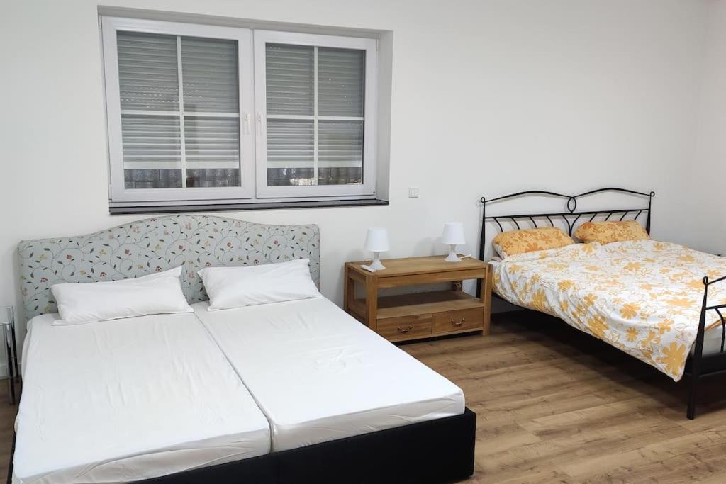 Neue 90 Qm 2-Zimmerwohnung Naehe Koeln اودينتال المظهر الخارجي الصورة